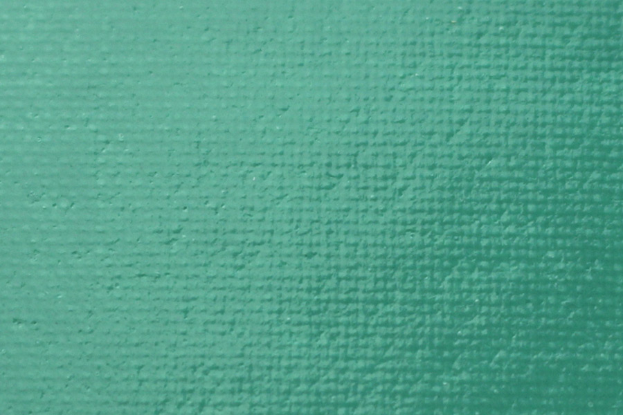 エメラルドグリーン