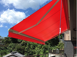 <a href="/tent/awning-tent/ellpatioplus">エルパティオプラス</a>