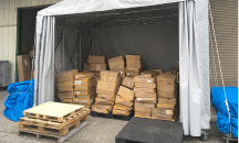 荷物積込時の雨除け