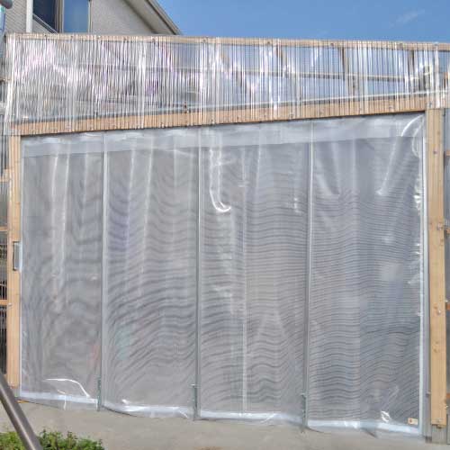 愛知県稲沢市の糸入り透明ビニールカーテン（ガレージ用）の施工・製作事例