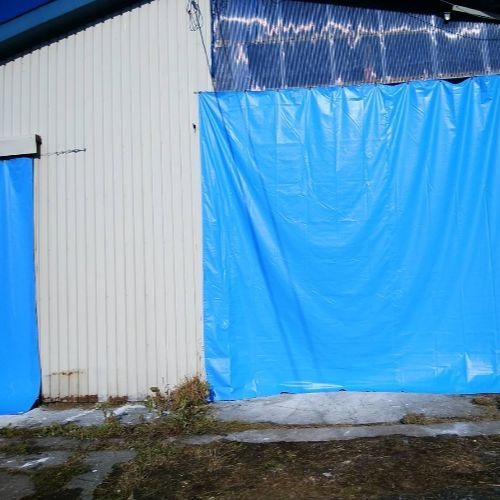 北海道枝幸郡の厩舎用防水防炎ビニールカーテンの施工・製作事例