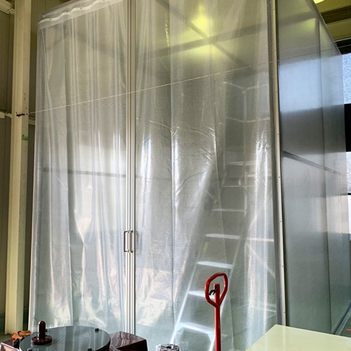 千葉県千葉市の研究室の耐熱ビニールブースの施工・製作事例